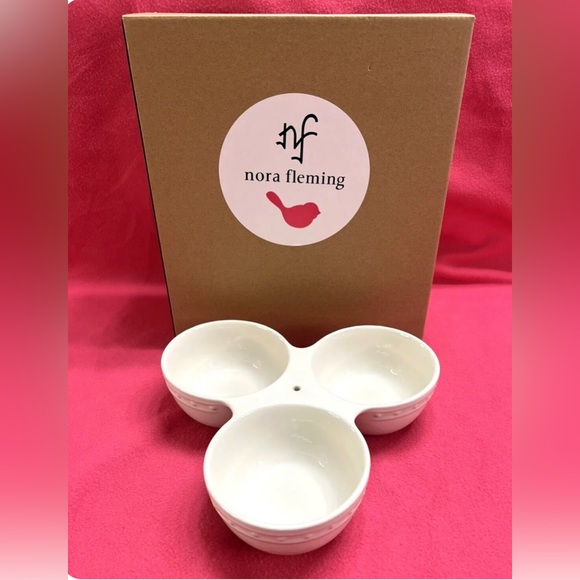 New In Box Retired Nora Fleming Pearl Dot T6 Triple Dish Stoneware